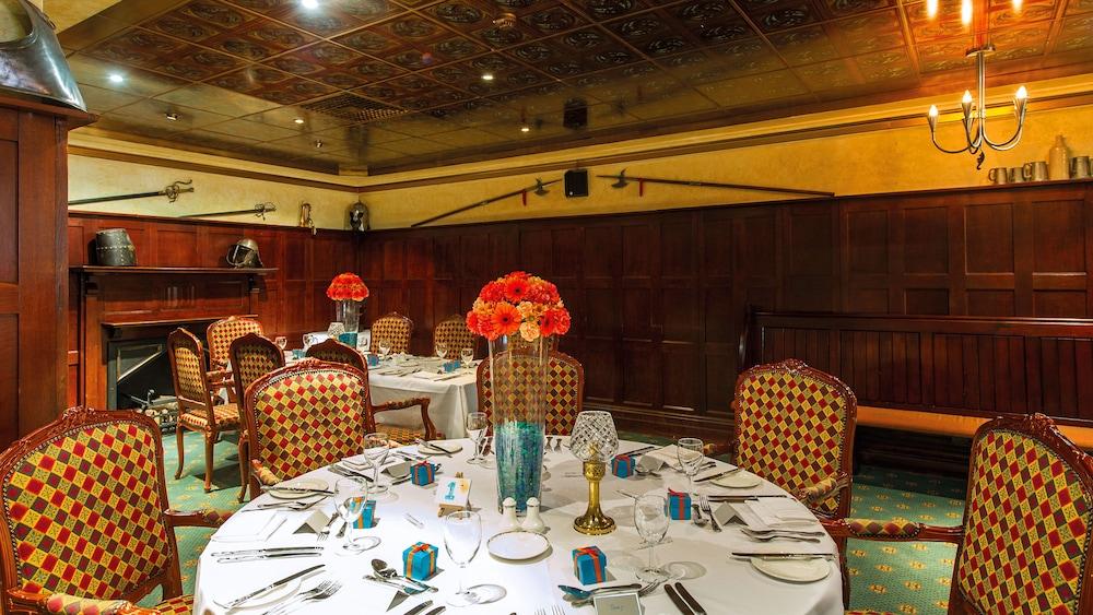 Prince Rupert Hotel ชรูว์สเบอรี ภายนอก รูปภาพ