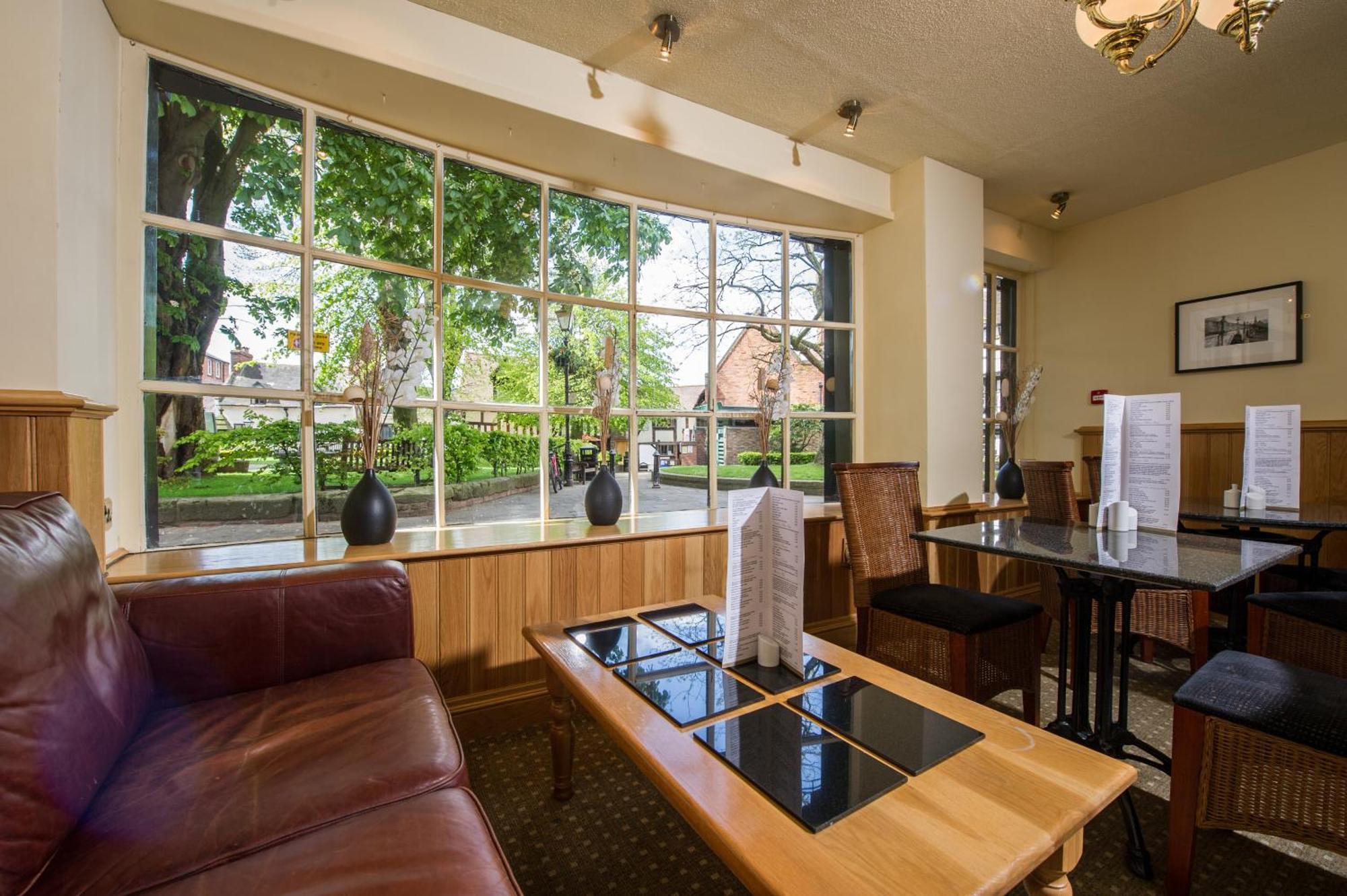 Prince Rupert Hotel ชรูว์สเบอรี ภายนอก รูปภาพ