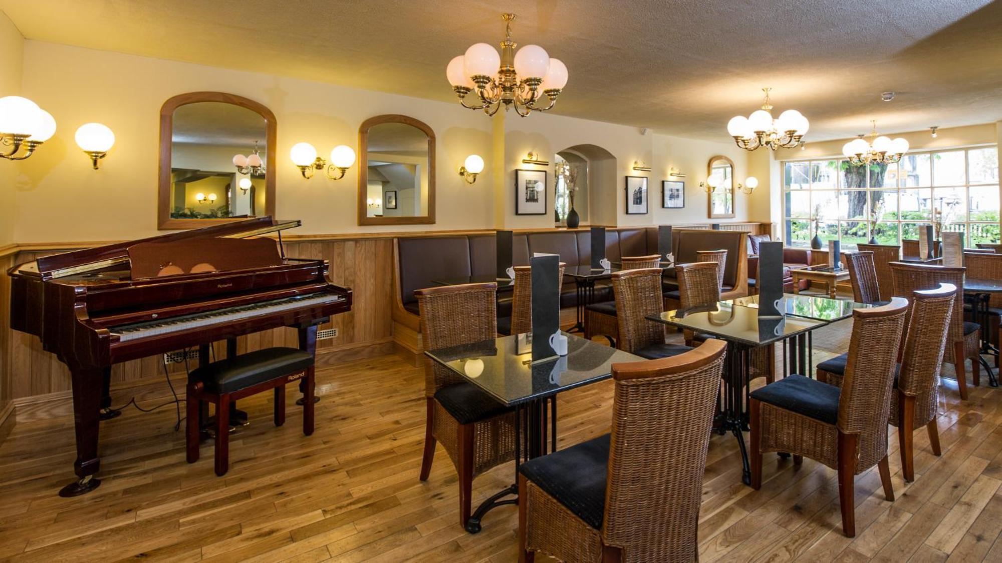 Prince Rupert Hotel ชรูว์สเบอรี ภายนอก รูปภาพ