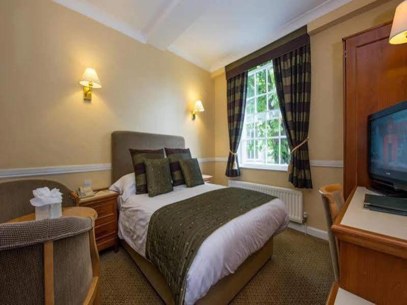 Prince Rupert Hotel ชรูว์สเบอรี ภายนอก รูปภาพ