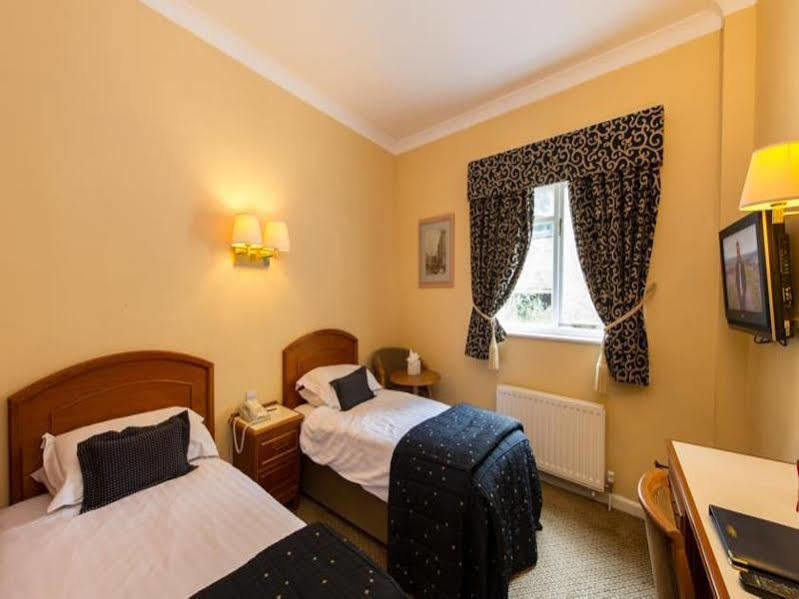 Prince Rupert Hotel ชรูว์สเบอรี ภายนอก รูปภาพ